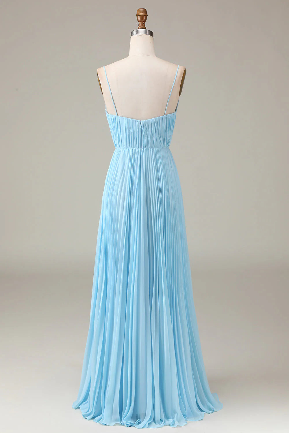 Vestido de dama de honor de gasa plisada con escote en V y tirantes finos